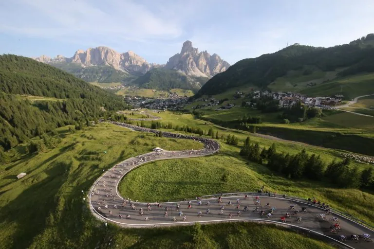 Cycling in the Dolomites: a 6-days itinerary in Alta Badia