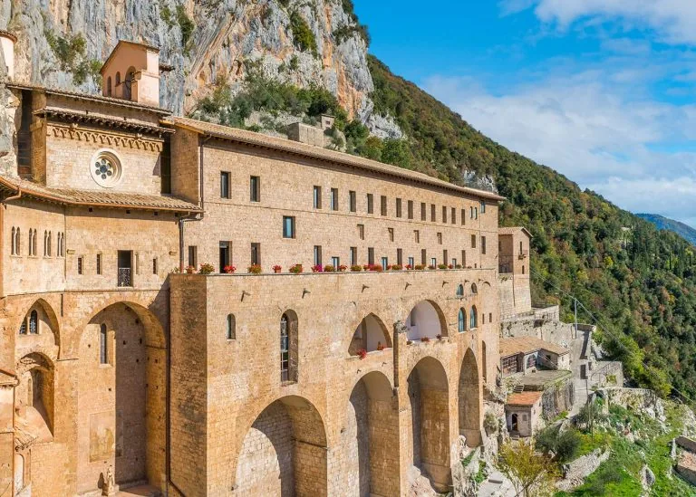 The monasteries route in Lazio recommended to bike lovers