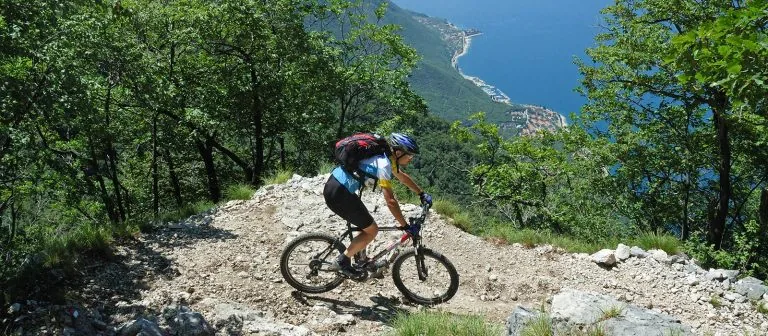 Discovering Lake Garda by road bike and mountain bike