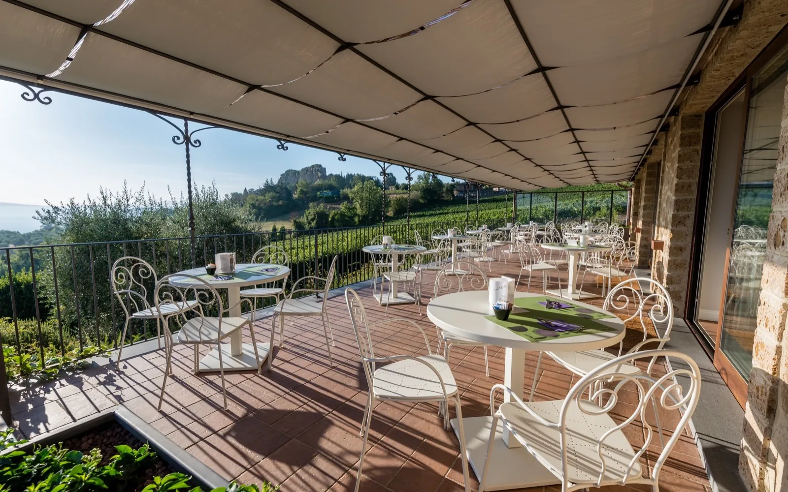 altarocca wine resort esterni